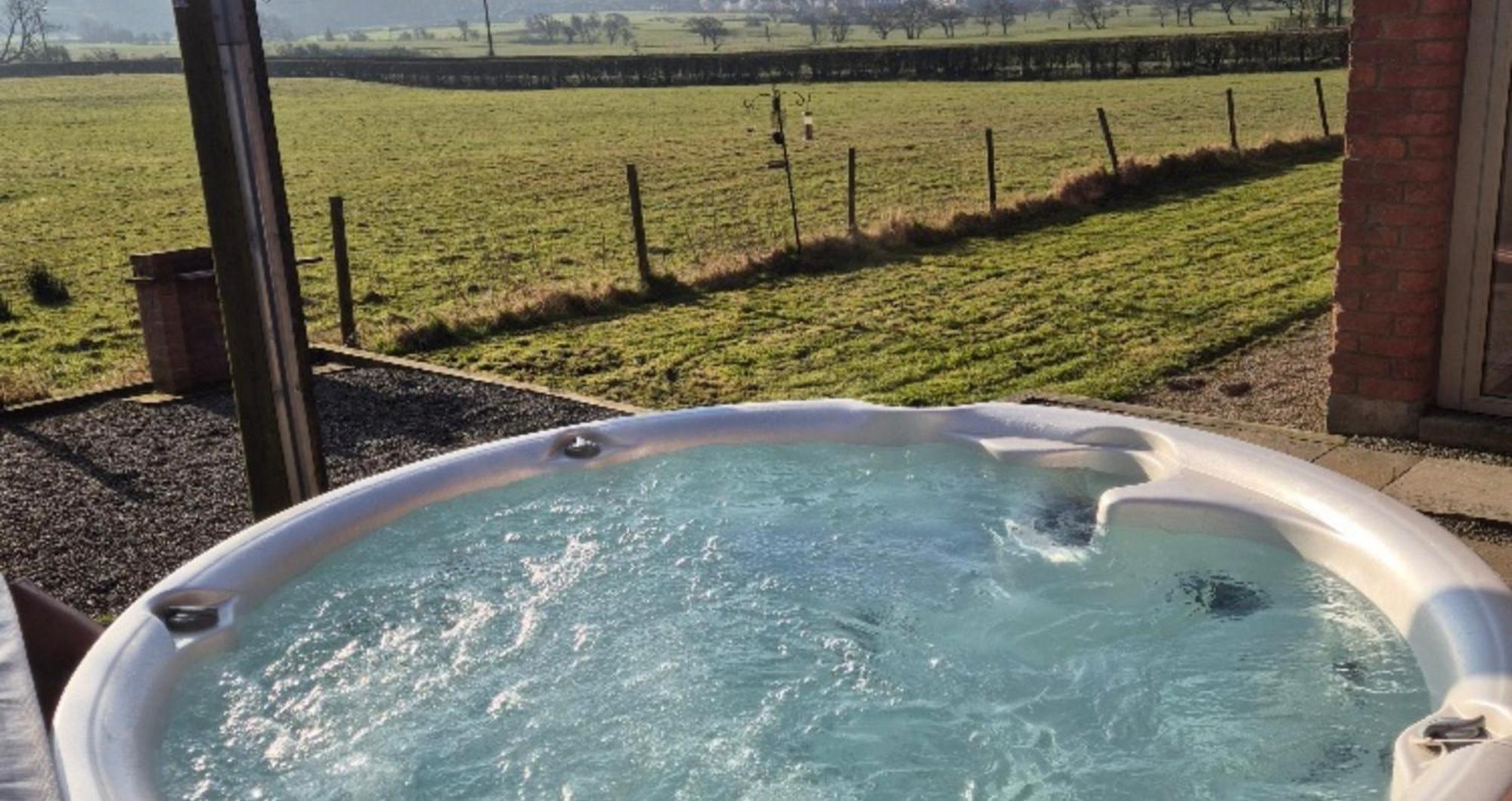 Bowland Breaks-A Luxury Barn Conversion With Optional Hot Tub, Log Burner And Countryside Views Лонгридж Экстерьер фото